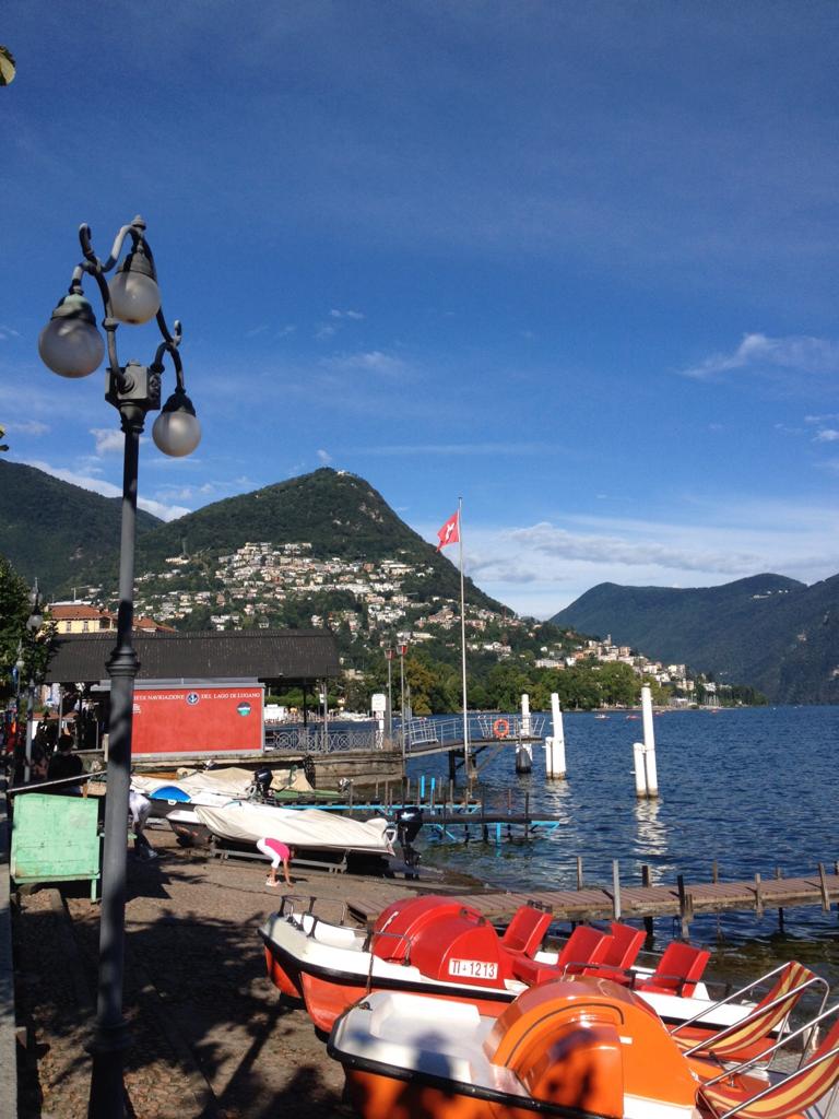 vue sur le lac de Lugano, Lugano, canton du Tessin, en Suisse
